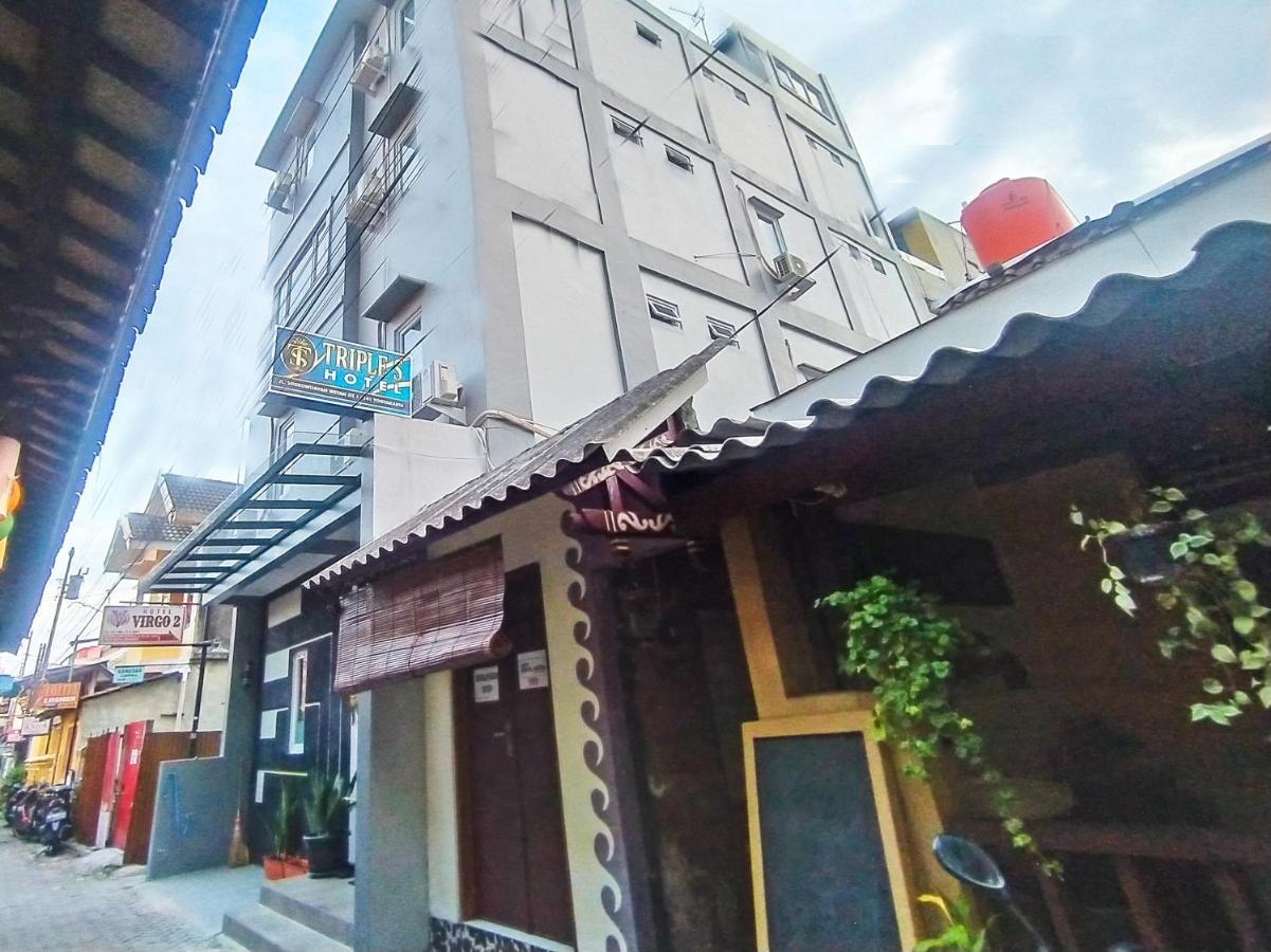 Oyo 91686 Triple S Hotel Malioboro Yogyakarta Exterior photo